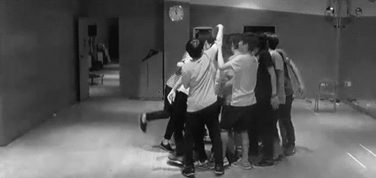 연습생 때부터 웃겼던 아이돌 | 인스티즈