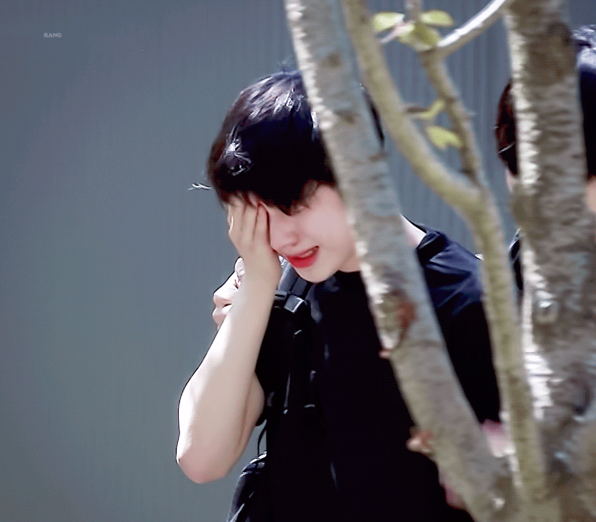 ㅠ표정도 좋고 잘생기고 귀여운 김선우 뽑아주세요 | 인스티즈