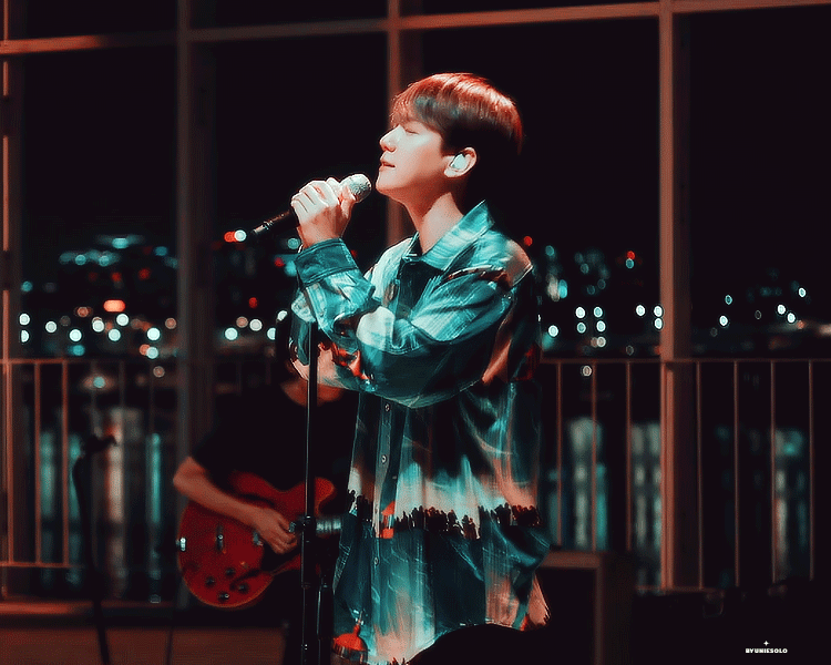 이따 6시에 백현이 노래 들어주세요🥰 | 인스티즈