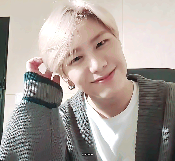 승식아 머리 쓸어넘기지 말아주세요 | 인스티즈