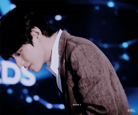 주기적으로 봐야하는 더팩트 뷔 | 인스티즈