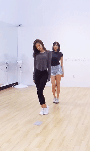 진짜 내기준 옷 하나로 역대급 파급력이었던 연예인임 | 인스티즈