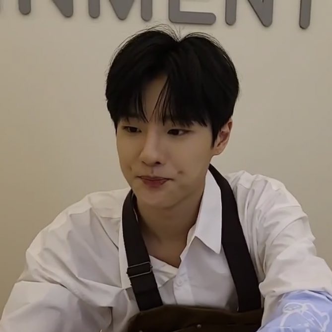 에바 조승연 보조개 봐 신도 조승연 만들고 귀여워서 콕콕 찔러본거 아님? | 인스티즈