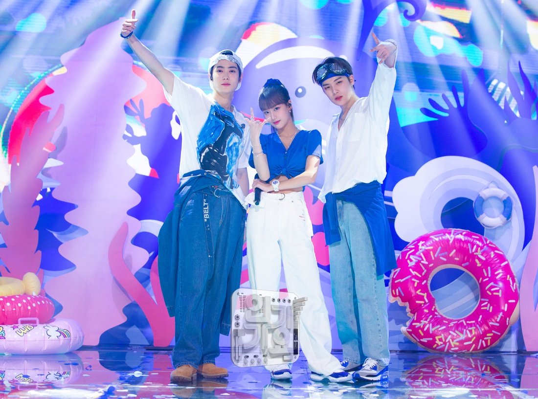 🌊 민나현 바다무대 비하인드 ⛱ | 인스티즈