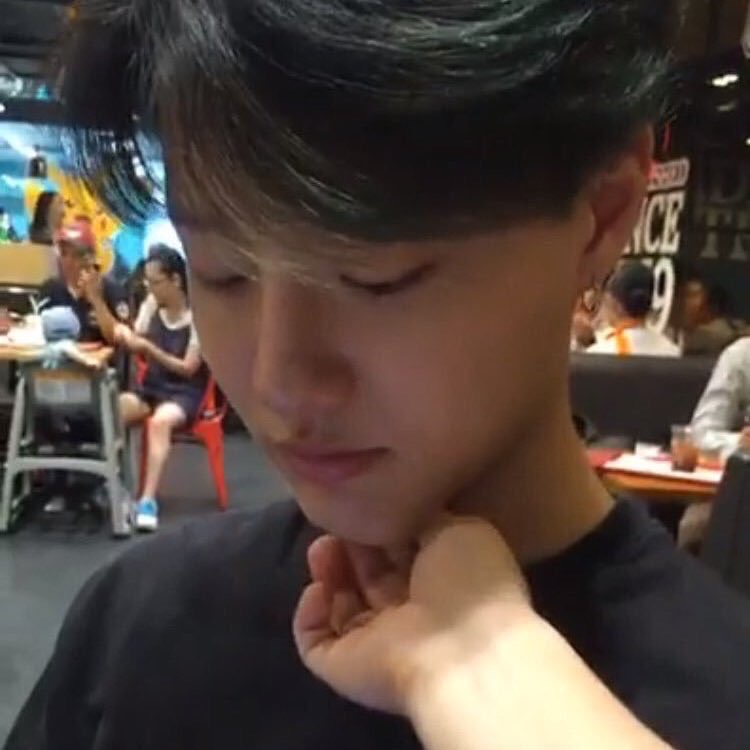 조승연 진짜 서운하거나 삐지면 이런 표정 나오는거 겁나 귀엽.. | 인스티즈