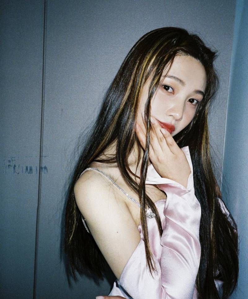 ㅈㅇ 이 머리는 브릿지(?)일까? | 인스티즈