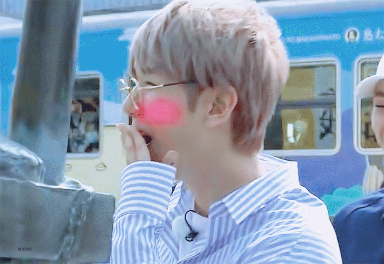 갱얼쥐 중에서 젤 사람같은 백현이 | 인스티즈