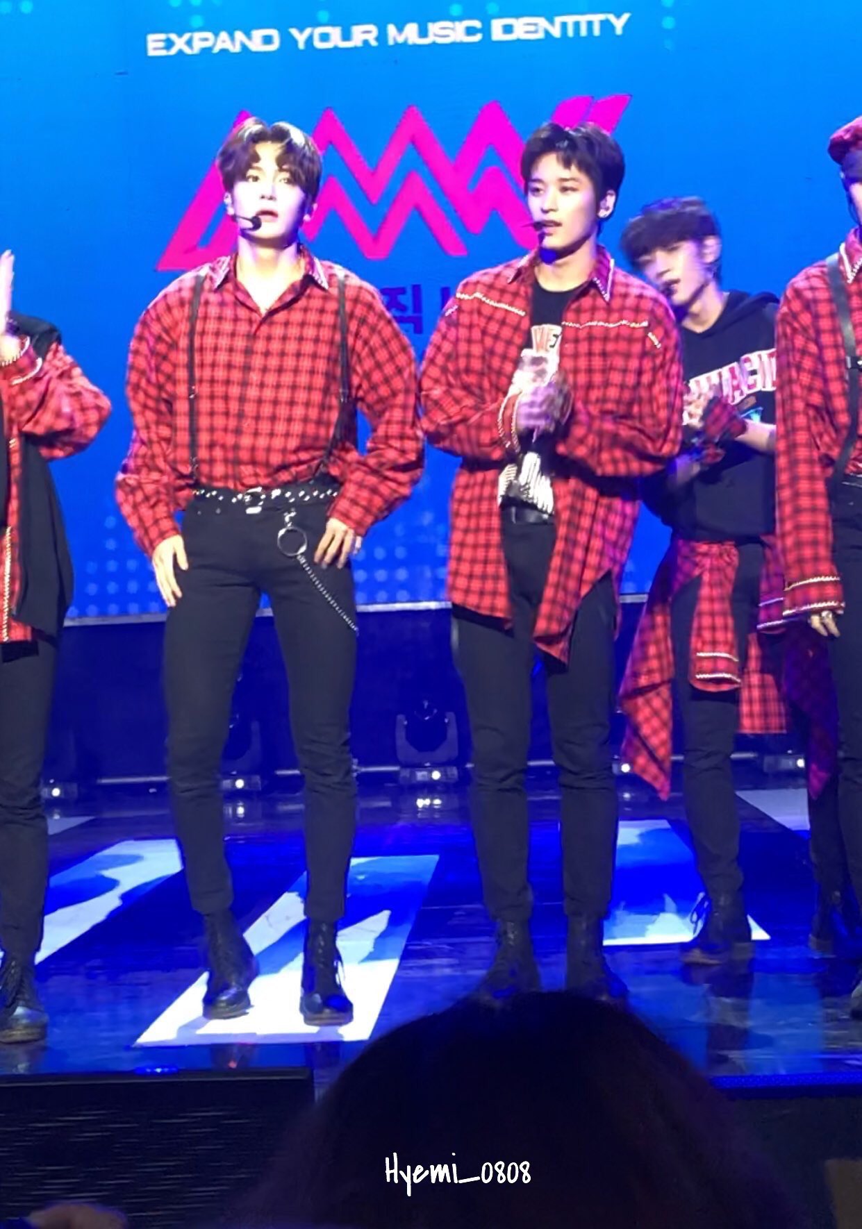 더보이즈 현재 이재현.. 청순한 얼굴로 이 피지컬인거 유죄야 | 인스티즈