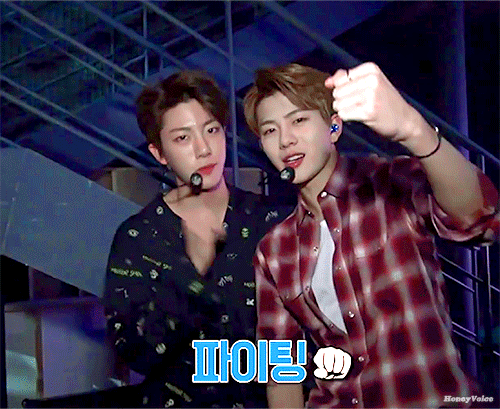 [잡담] 이 짤 셔츠입은 사람만 진짜 잘생긴듯 ㅠㅠㅠㅠㅠ | 인스티즈