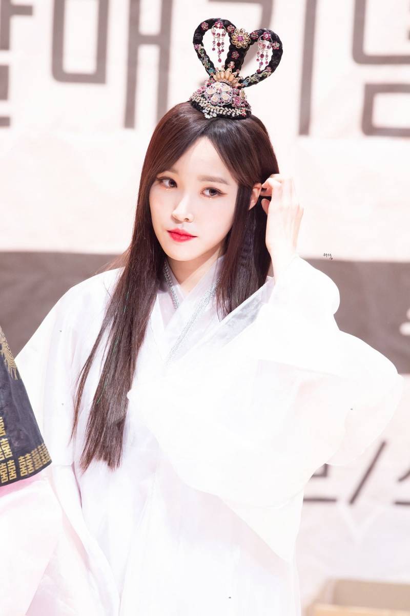 졸사 찍는데 이런 컨셉옷 코스프레옷 같은 건 어디서 사는 거야? | 인스티즈