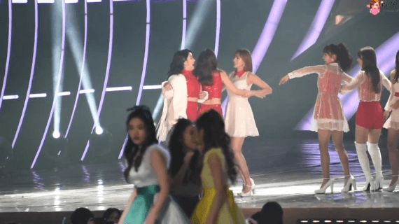 아 진짜 엉망진창 에이핑크 보고싶다 10주년 콘서트 가고싶다 | 인스티즈