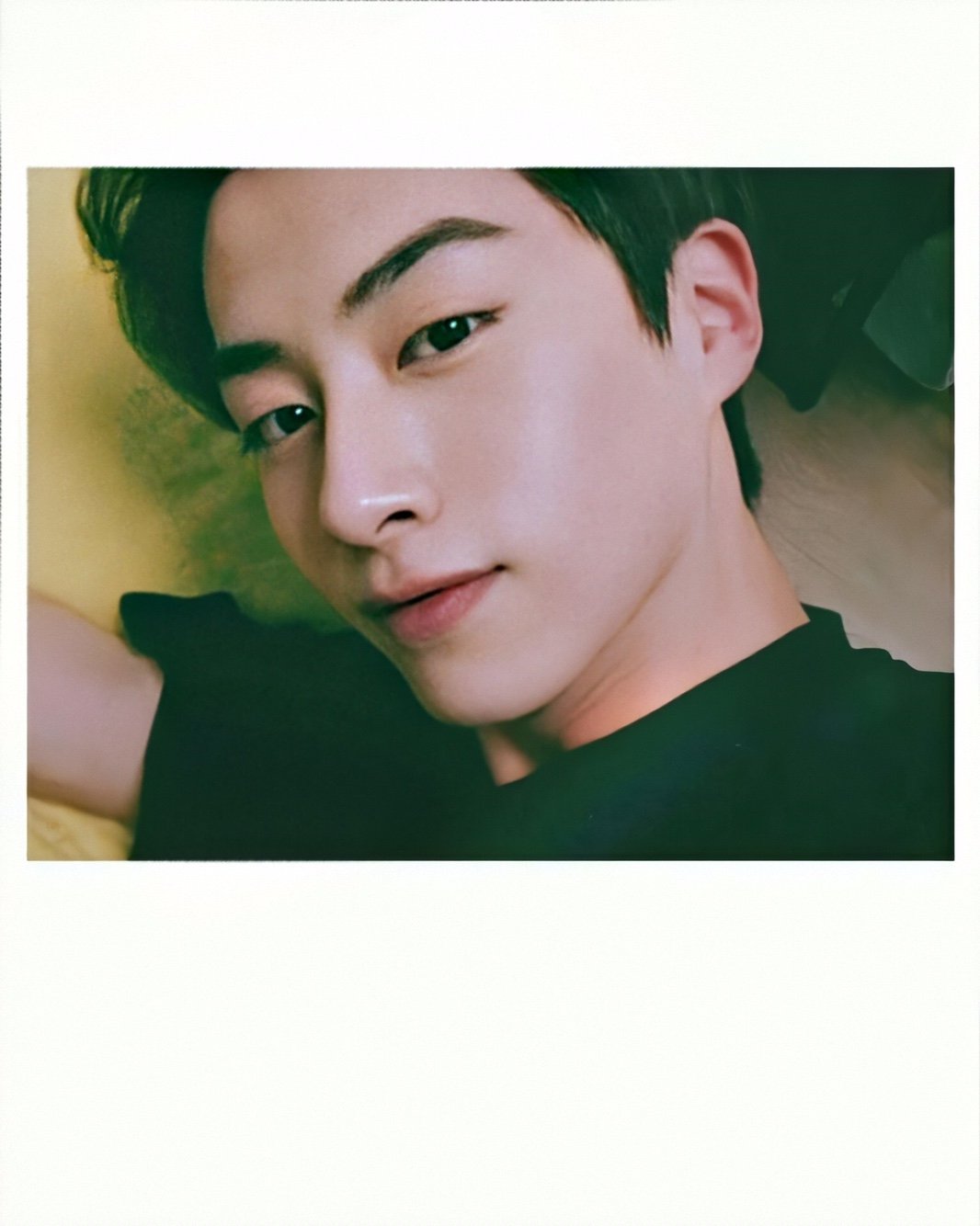 이 사람 누구야? 아이돌같은데 | 인스티즈