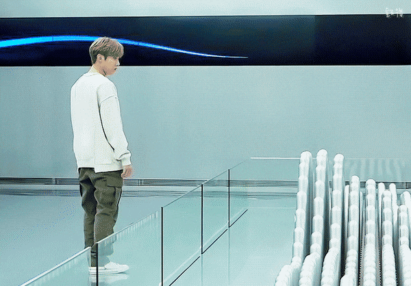 방탄 제이홉 놀라는거 진짜 무슨 시트콤 같음ㅋㅋㅋㅋㅋㅋㅋㅋㅋ | 인스티즈