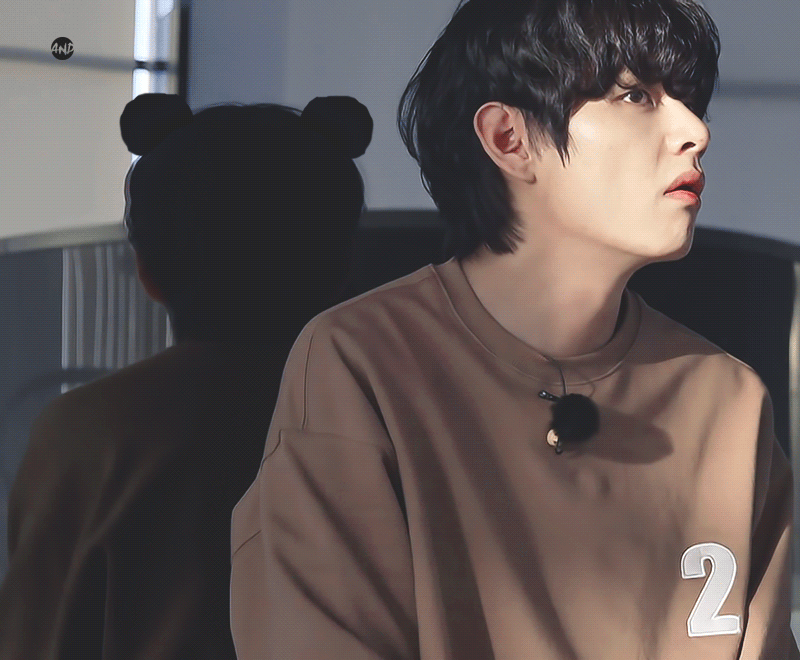 헐 뷔 그림자 이게 뭐여?? | 인스티즈