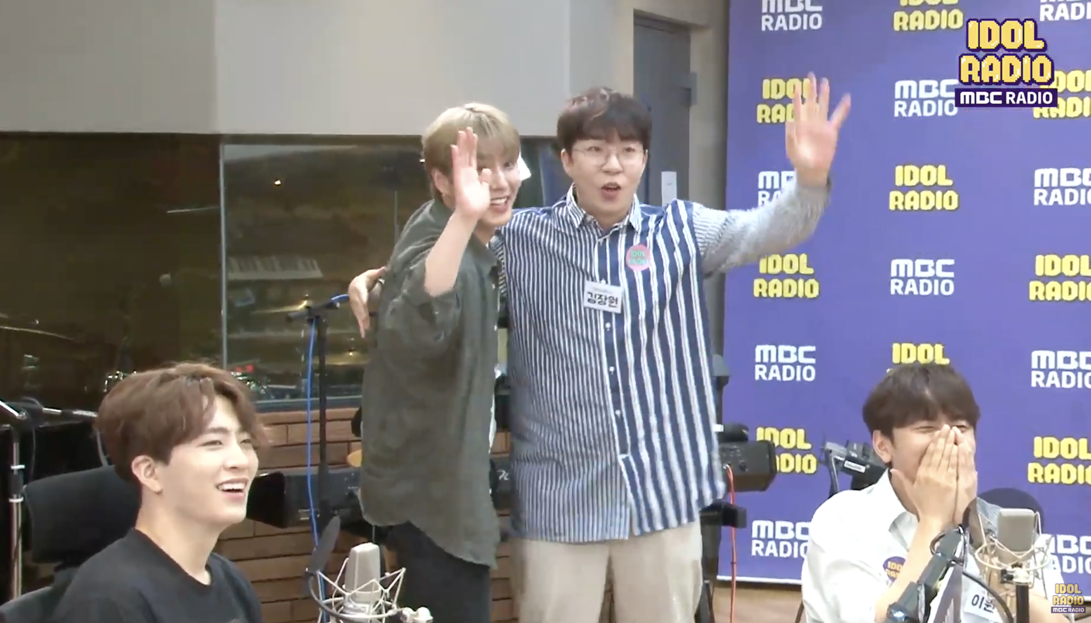 아이돌라디오 최초 디제이 게스트 entp 상봉 | 인스티즈