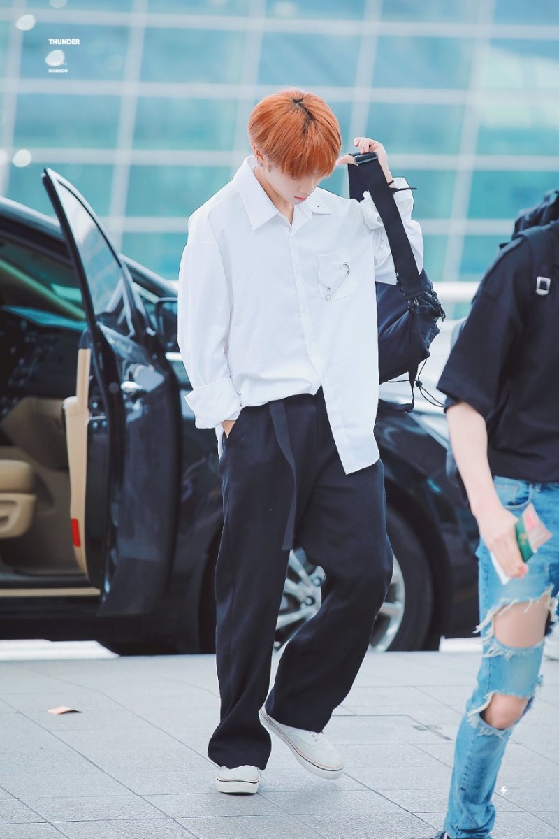 난 더보이즈 애들 사복,일상 느낌들이 너무좋아 그런기념으로 사진 턴다...(스압주의) | 인스티즈