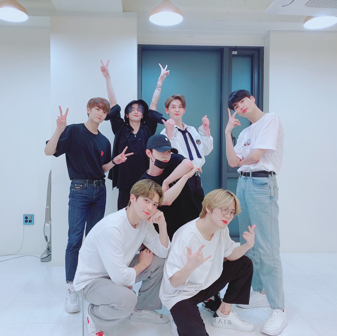 업텐션 팬들아 큰일났다 | 인스티즈