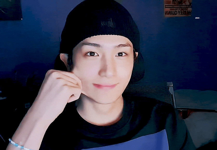 이재현 이때 턱선봐 진짜 개말라 | 인스티즈