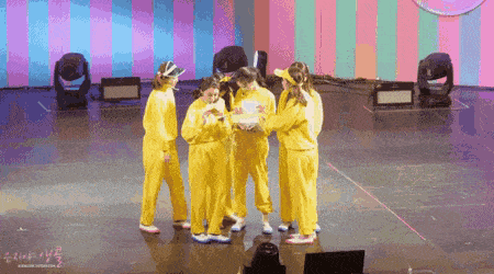 아 진짜 엉망진창 에이핑크 보고싶다 10주년 콘서트 가고싶다 | 인스티즈