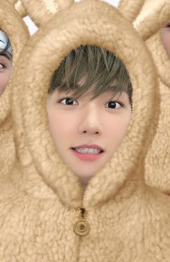 백현이 진짜 나이 안 먹는다 | 인스티즈