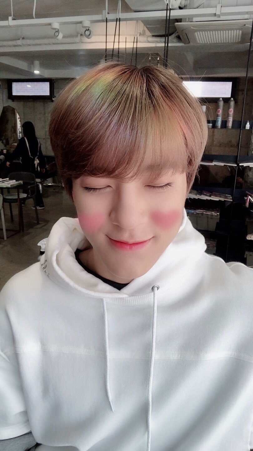 이이이분 누구셔...? | 인스티즈