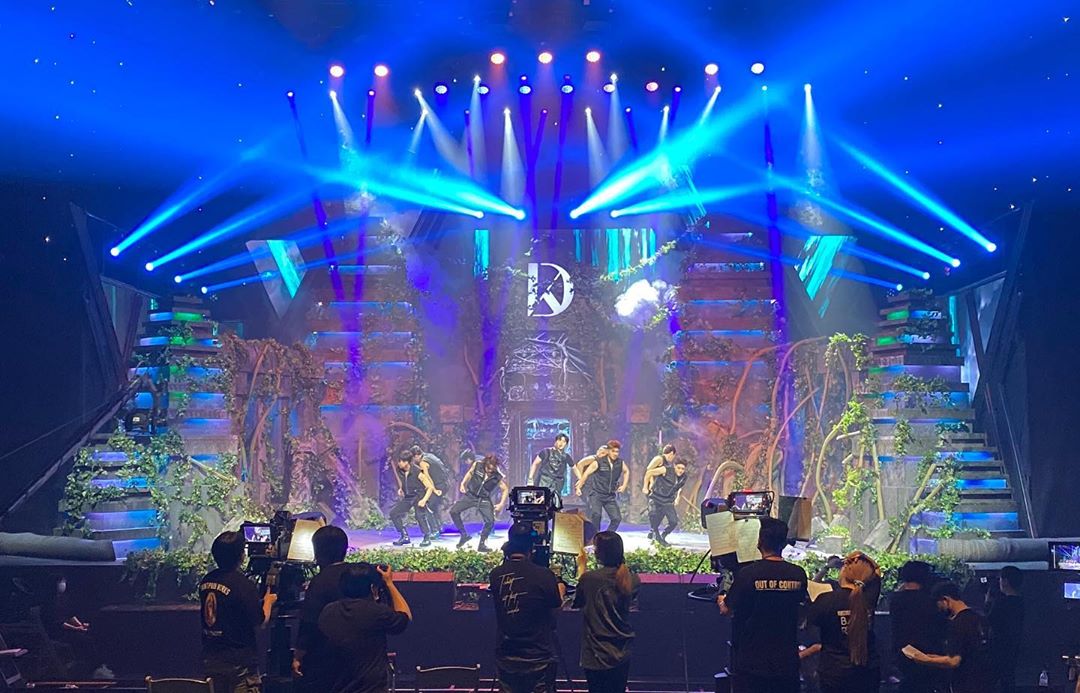 와 강다니엘 어제 엠카 무대 시안인데.. | 인스티즈