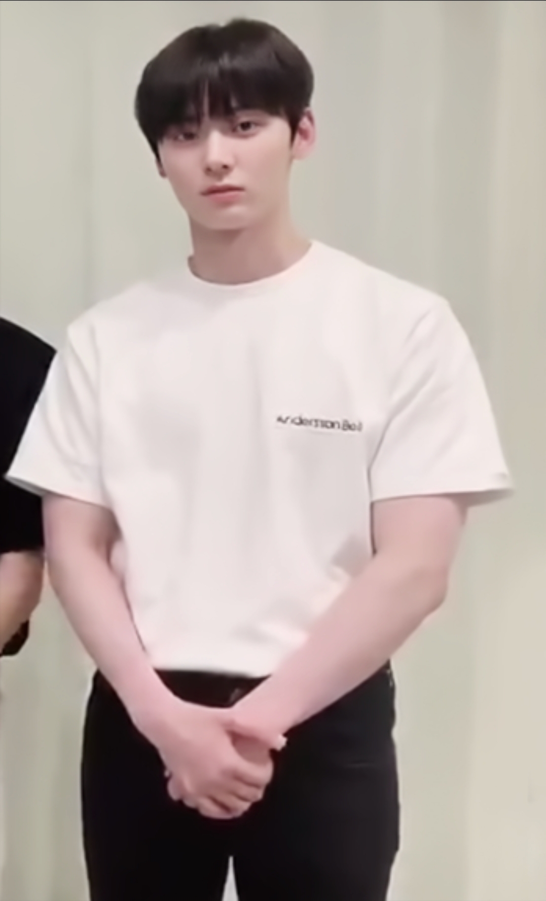 아니 뭔 황민현이 여우야... | 인스티즈