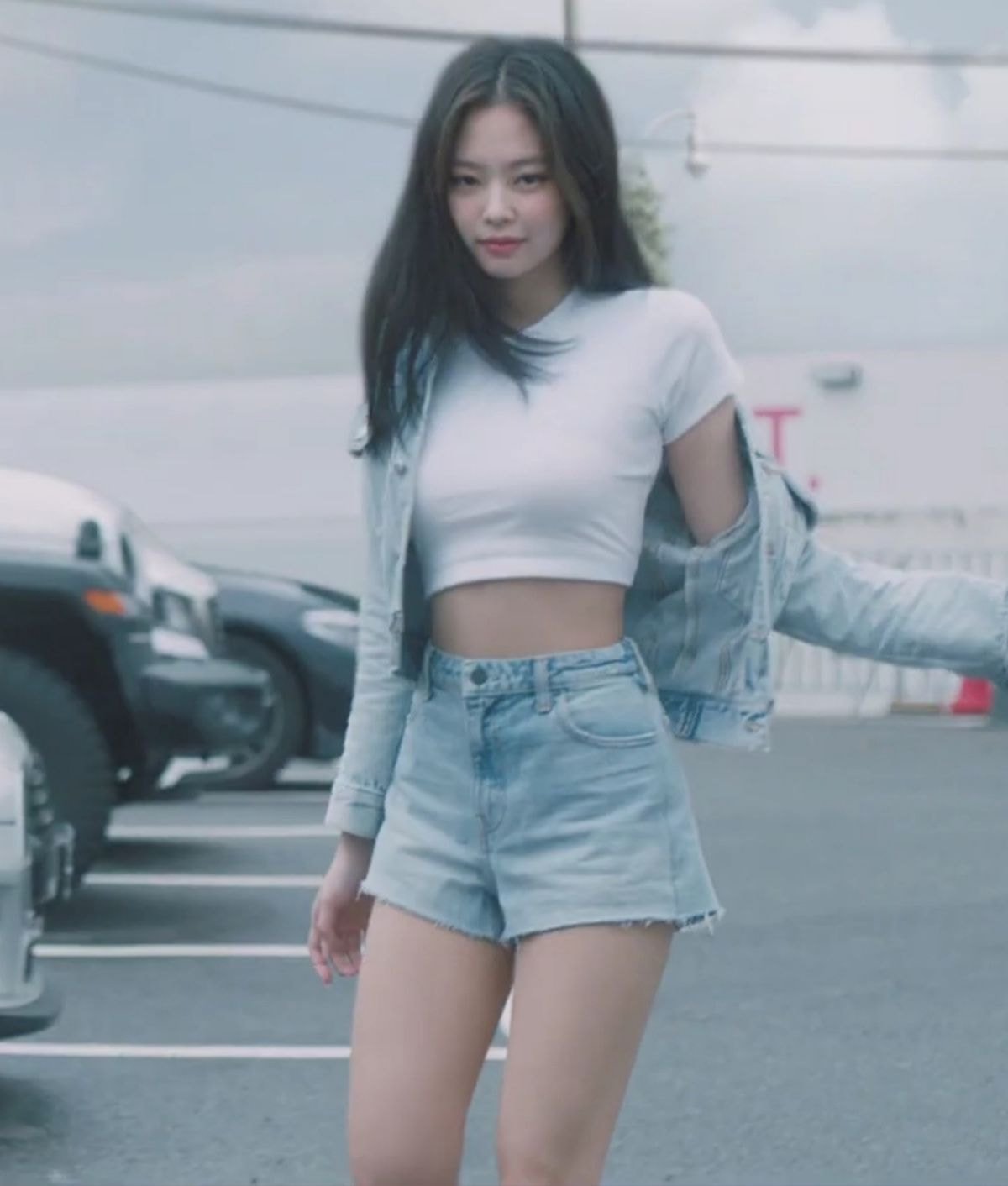 제니 새광고 진짜 대박인거 같음ㅋㅋ 엄마가 누구냐고 물어봄 | 인스티즈