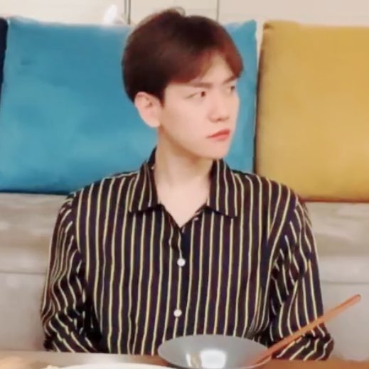 백현이 진짜 무섭다.... | 인스티즈