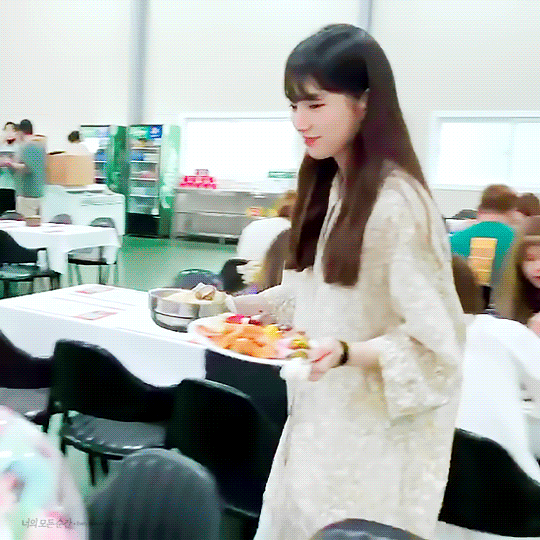 와 수지 9년전이랑 지금 똑같은거봐 | 인스티즈