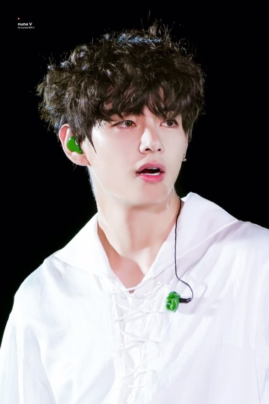 뷔님 사람 홀리게 잘생겼는데 | 인스티즈