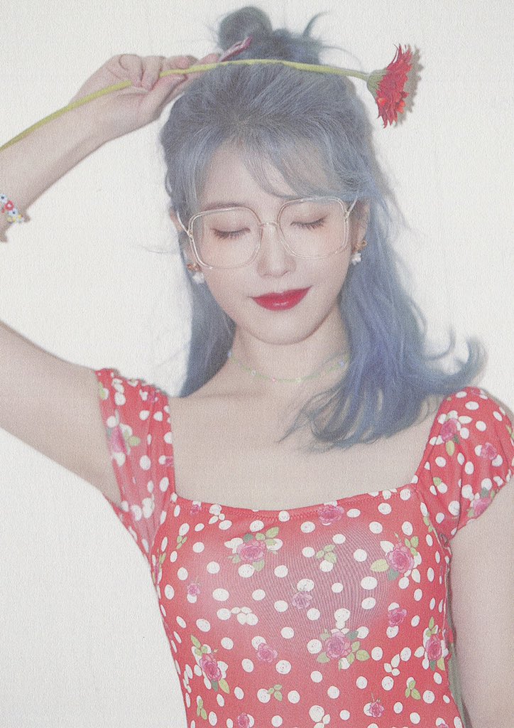 이거 아이유 맞아...?아닌가... ? | 인스티즈