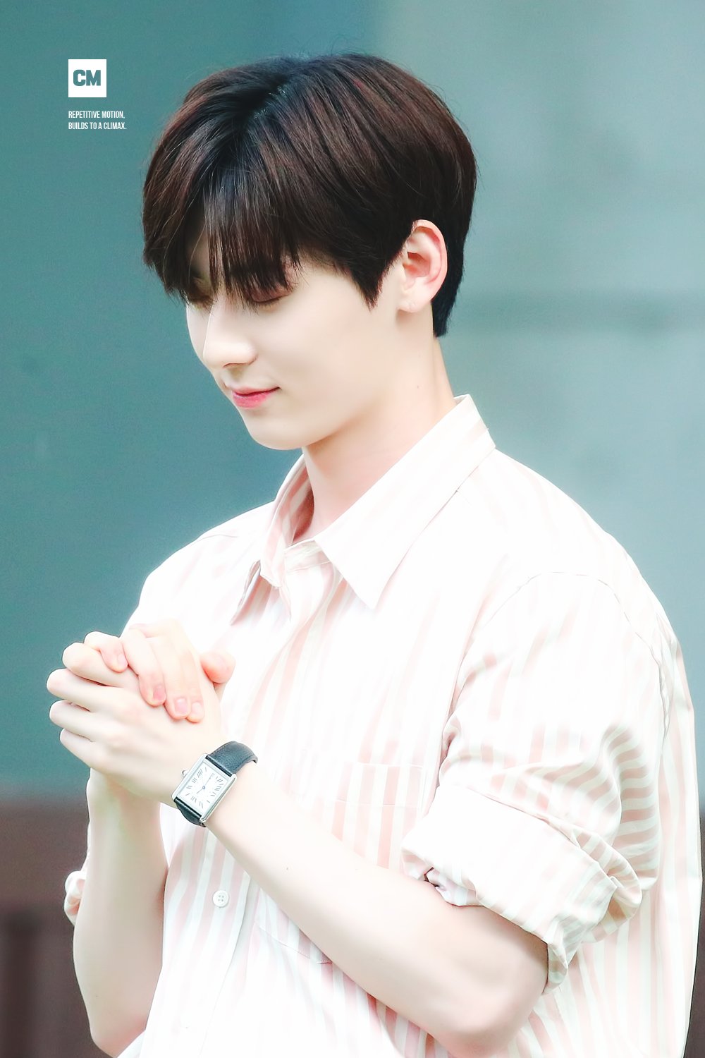 뉴이스트 황민현, 신생아급 피부 실화? 교복 소화력 200% | 인스티즈