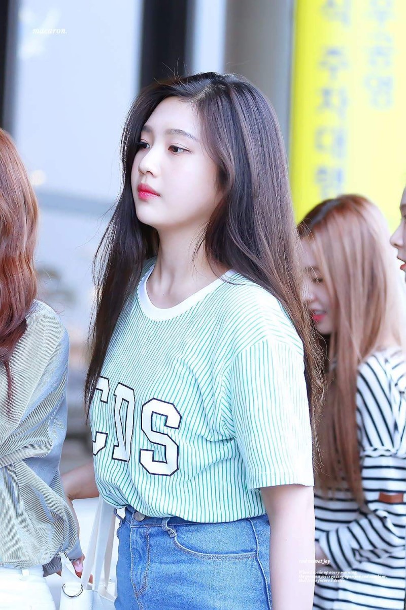 옆모습이 밀가루 인형같은 여돌 | 인스티즈