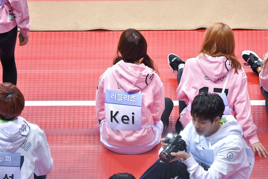 우리애는 뒷모습이 넘 작고 소중하게 생겼어ㅠㅠㅠ | 인스티즈