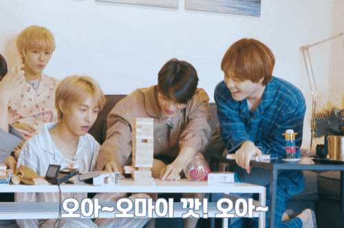 SM이 왜 18 17 17 17 17 16 15살에 데뷔시킨지 알거같은 짤 | 인스티즈