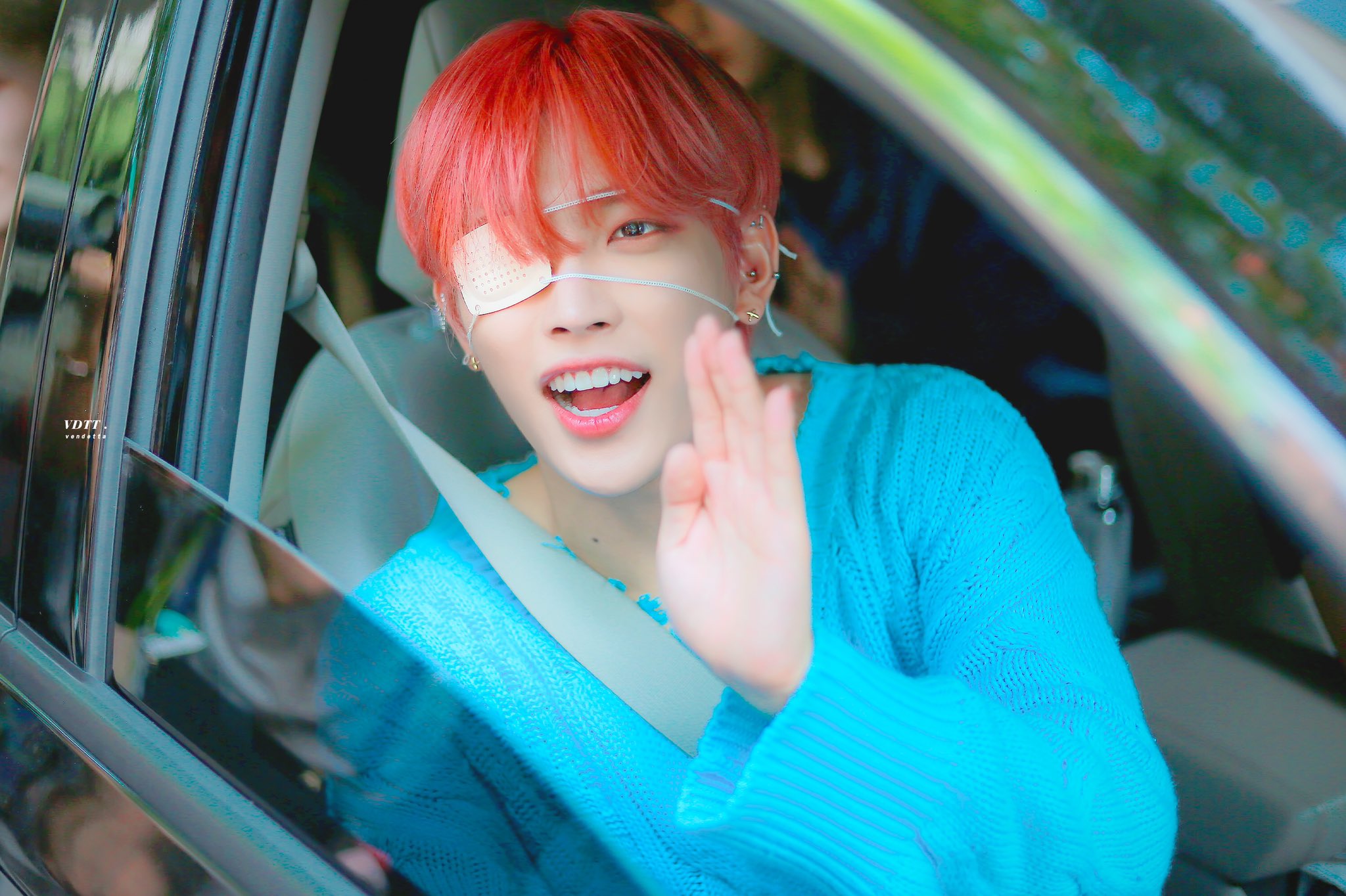 에이티즈 홍중 ❤️vs💙 | 인스티즈