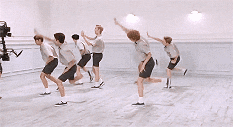 SM이 왜 18 17 17 17 17 16 15살에 데뷔시킨지 알거같은 짤 | 인스티즈