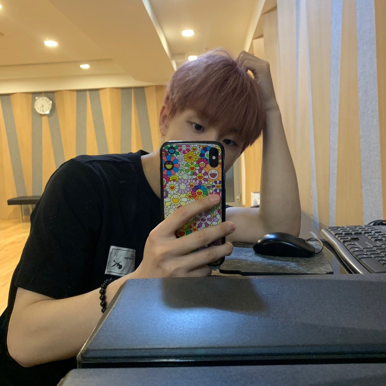 멤버 레전드 셀카 포즈 똑같이 찍은 트레저 멤버들 | 인스티즈