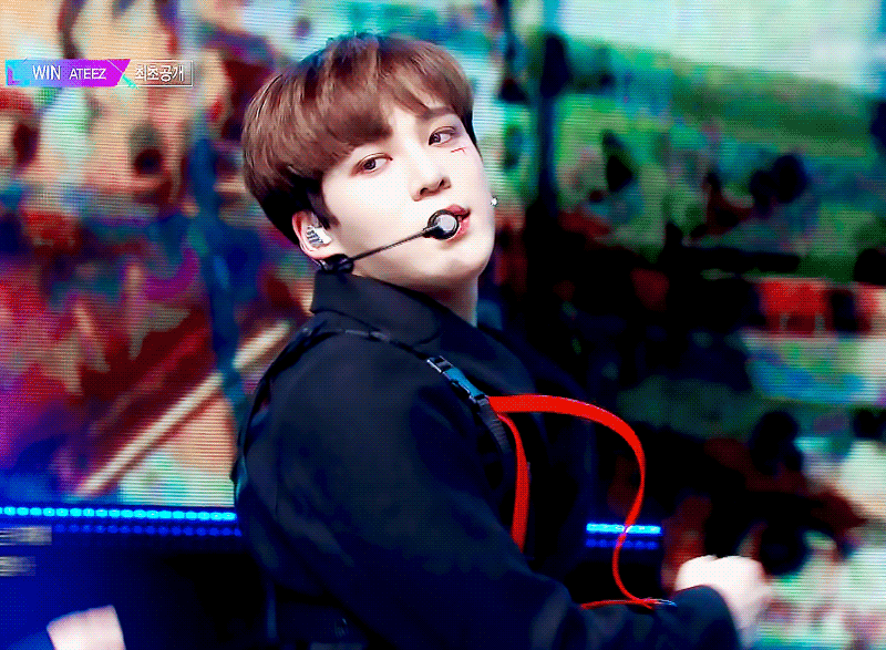 요즘 에이티즈 윤호가 멍좋아 184cm 골든리트리버댕댕이라니 | 인스티즈