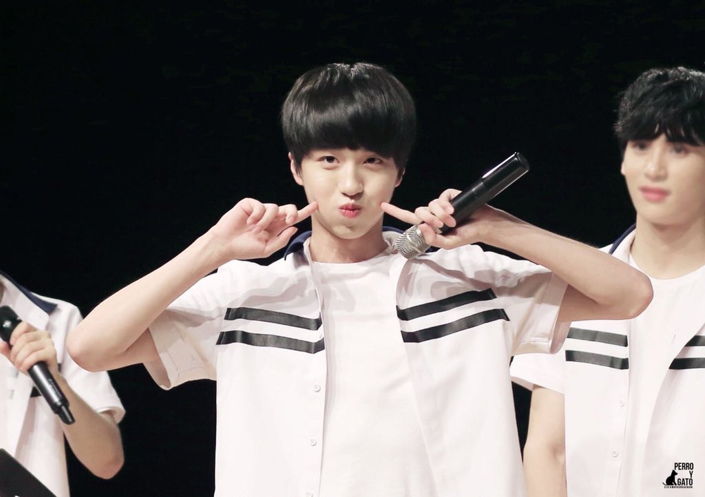 데뷔초 찬희 안귀여워하면 유죄 | 인스티즈