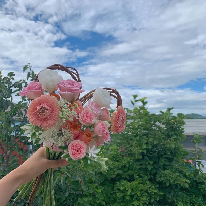 이거 내일 애인 주면 좋아할까..? 너무 분홍분홍 여성여성할까..? | 인스티즈