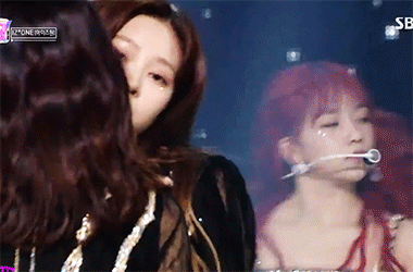 근데 환상동화에서 민주 찡그리는거 아이디어 대체 누가 낸걸까 | 인스티즈