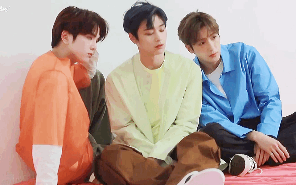 ㄱ 혹시 동생 어깨를 소유하셨나요? | 인스티즈