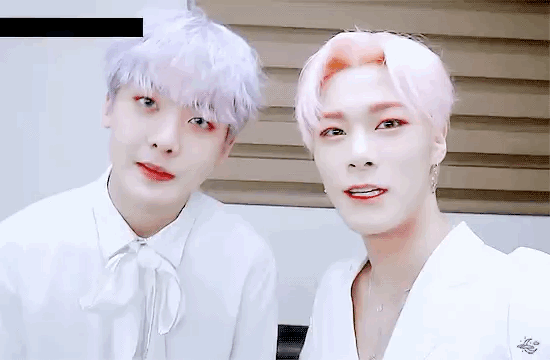 문빈 윤산하 보려면 6일을 더 기다려야 된대 이게 나라냐 | 인스티즈