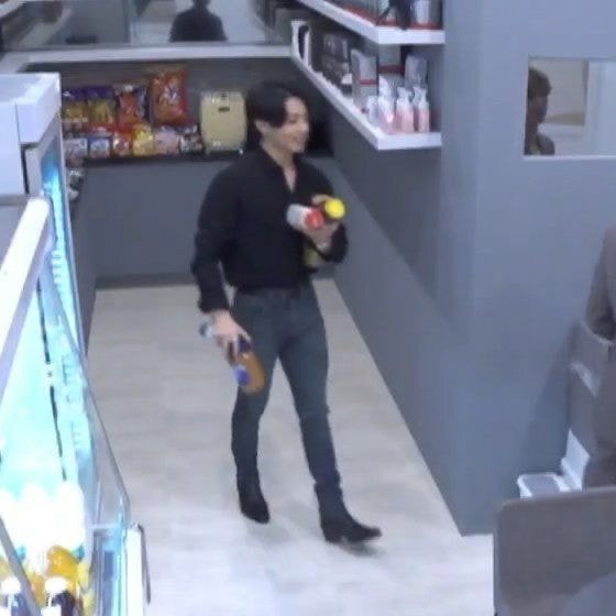 와 정국 근육 대박이다 | 인스티즈