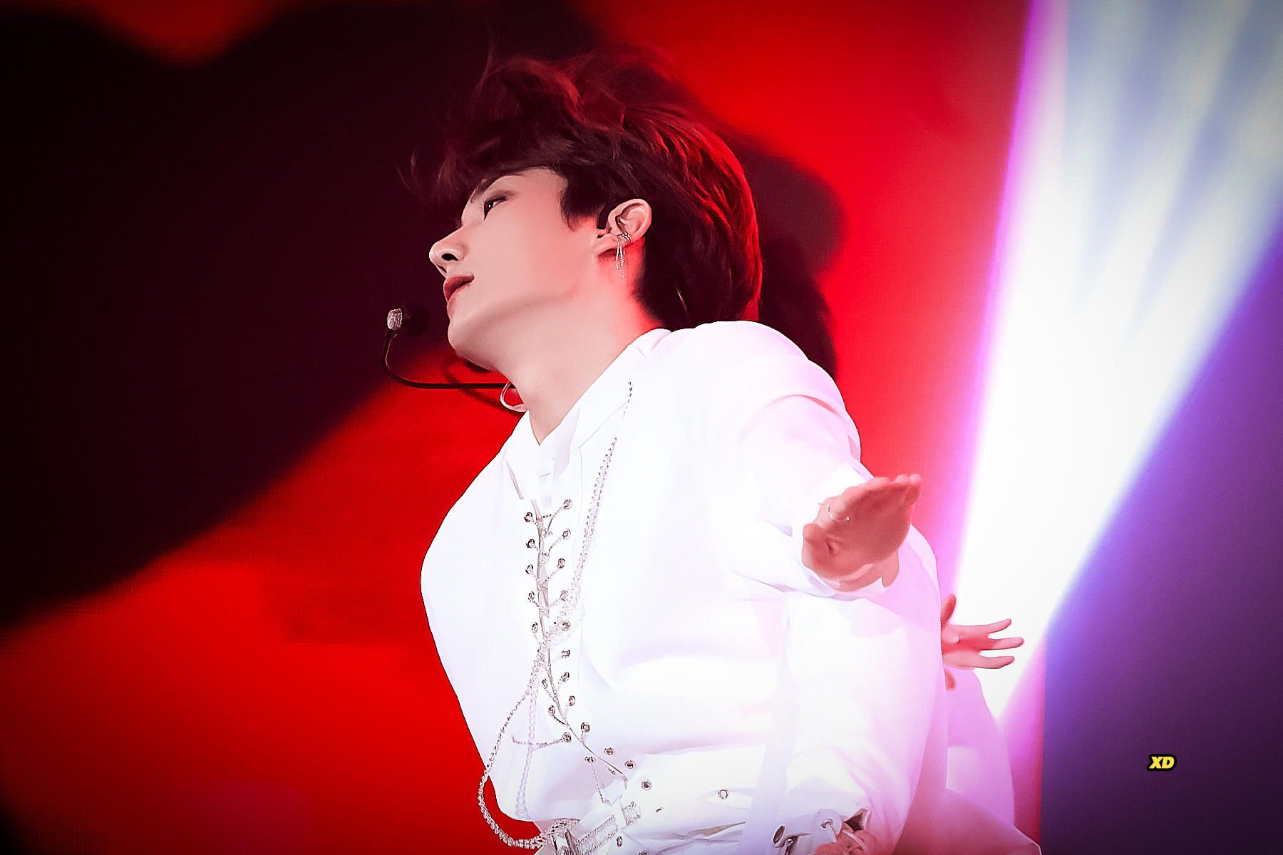 더보이즈 현재 볼때마다 어떻게 코가 저렇게 높고 예쁘지 했는데 자연미남 코는 저렇게 생겼구나.. | 인스티즈