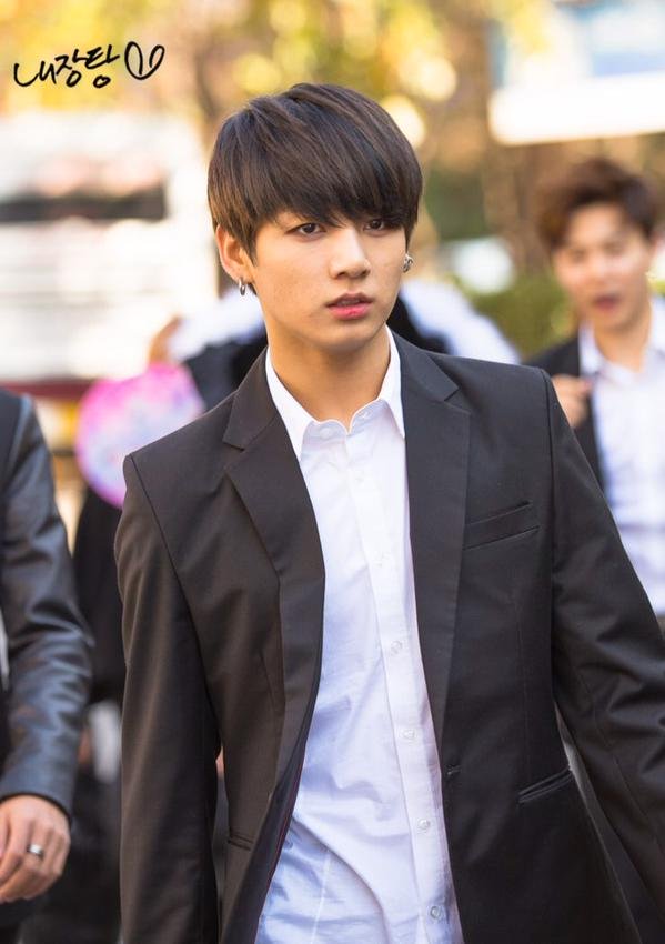 무보정 올리기로 유명한 내장탕이 찍은 사진에서 레전드 찍은 방탄 정국 | 인스티즈