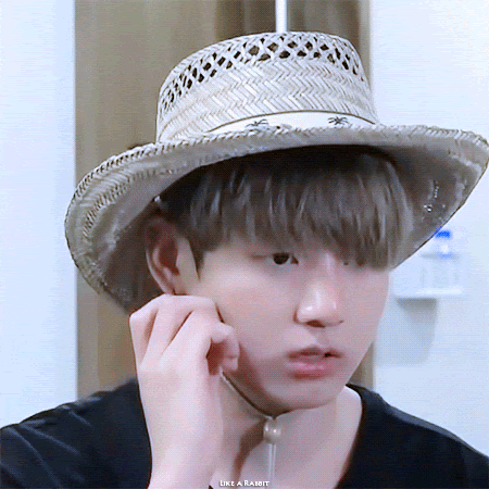 방탄 정국은 몰랐다던 자기 트레이드 마크인 버릇 | 인스티즈