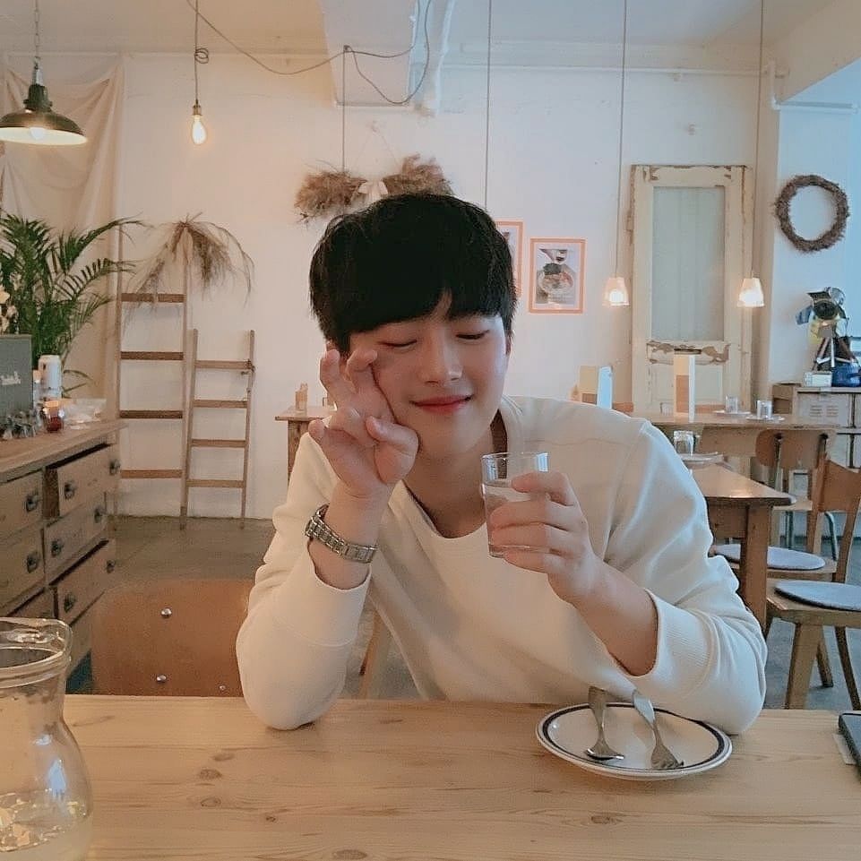 이찬원 보고싶다!!!!!!💛 | 인스티즈